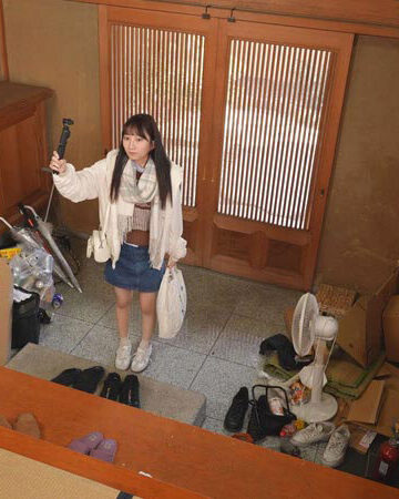 長身スレンダー美女が粘着オジサン達にかわりばんこでずーーっとイかされ続ける1日限りのワケあり合法共同生活 18歳絶頂開発 皆川らん【1sdab00335】